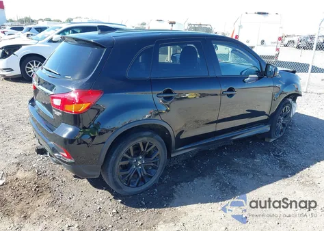 2018 Mitsubishi Outlander Sport 2.0 Le z USA, uszkodzony, nr VIN JA4AR3AU5JZ021303